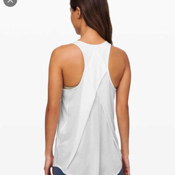 NWT - Lululemon Essential Tank Size 2 - Picture 1 of 7